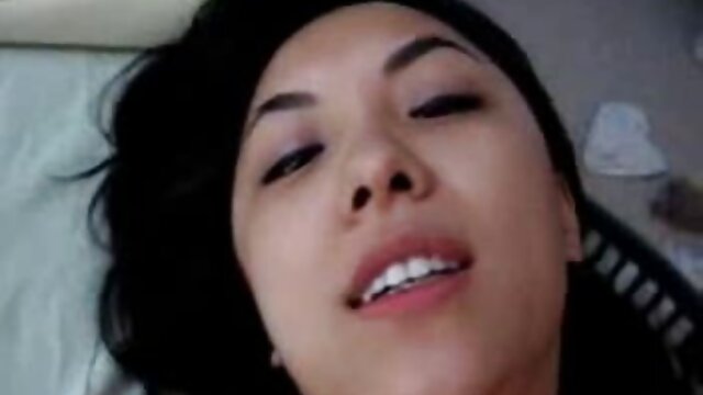Menakjubkan :  Wanita Latina menggembirakan pussy terima kasih budak melayu lucah kepada tiang daging hitam yang besar Dewasa XXX Video 
