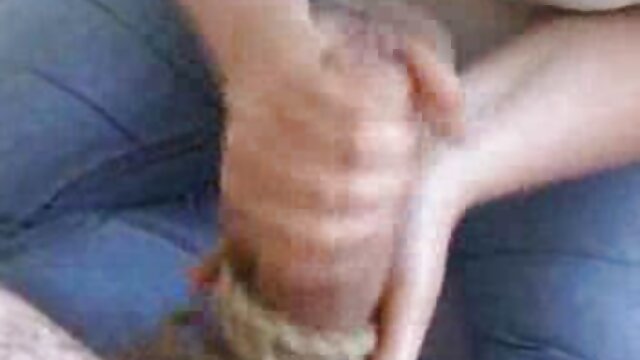 Menakjubkan :  Gadis gemuk asli menyiasat faraj manis dengan dildo lucah budak kaca Dewasa XXX Video 