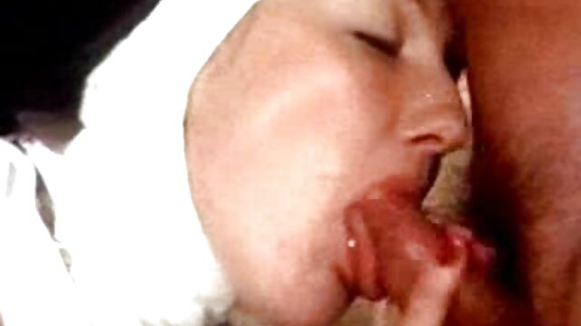 Menakjubkan :  Remaja kecil molek kena pukul budak melayu lucah oleh ahli terapi urut miang dengan schlong besar Dewasa XXX Video 